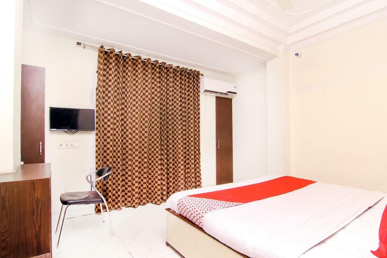 Oyo 14345 Hotel Panchsheel Варанаси Экстерьер фото